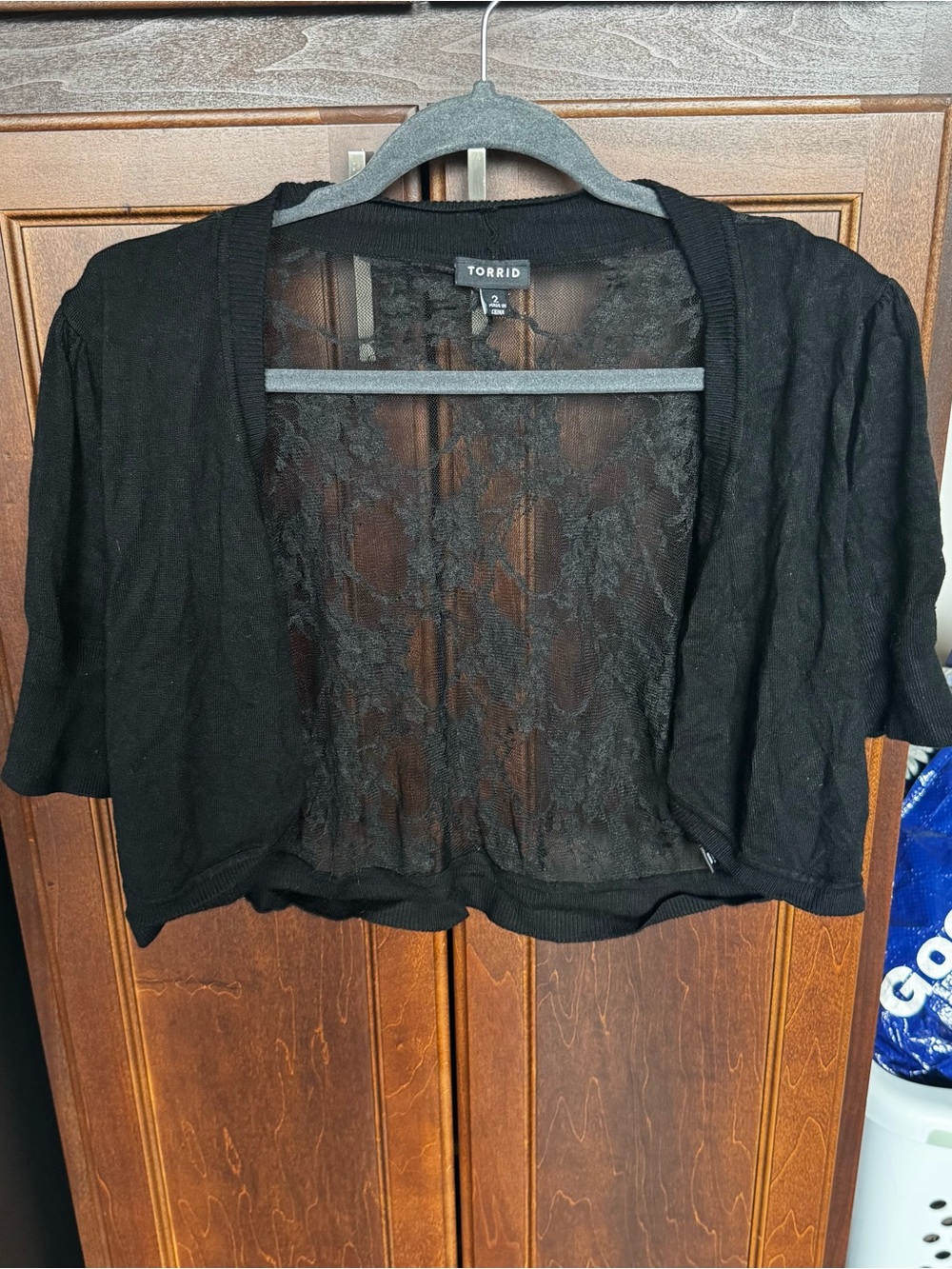 Torrid Size 2 Black Lace Sheer Short Sleeve Shrug Cardigan